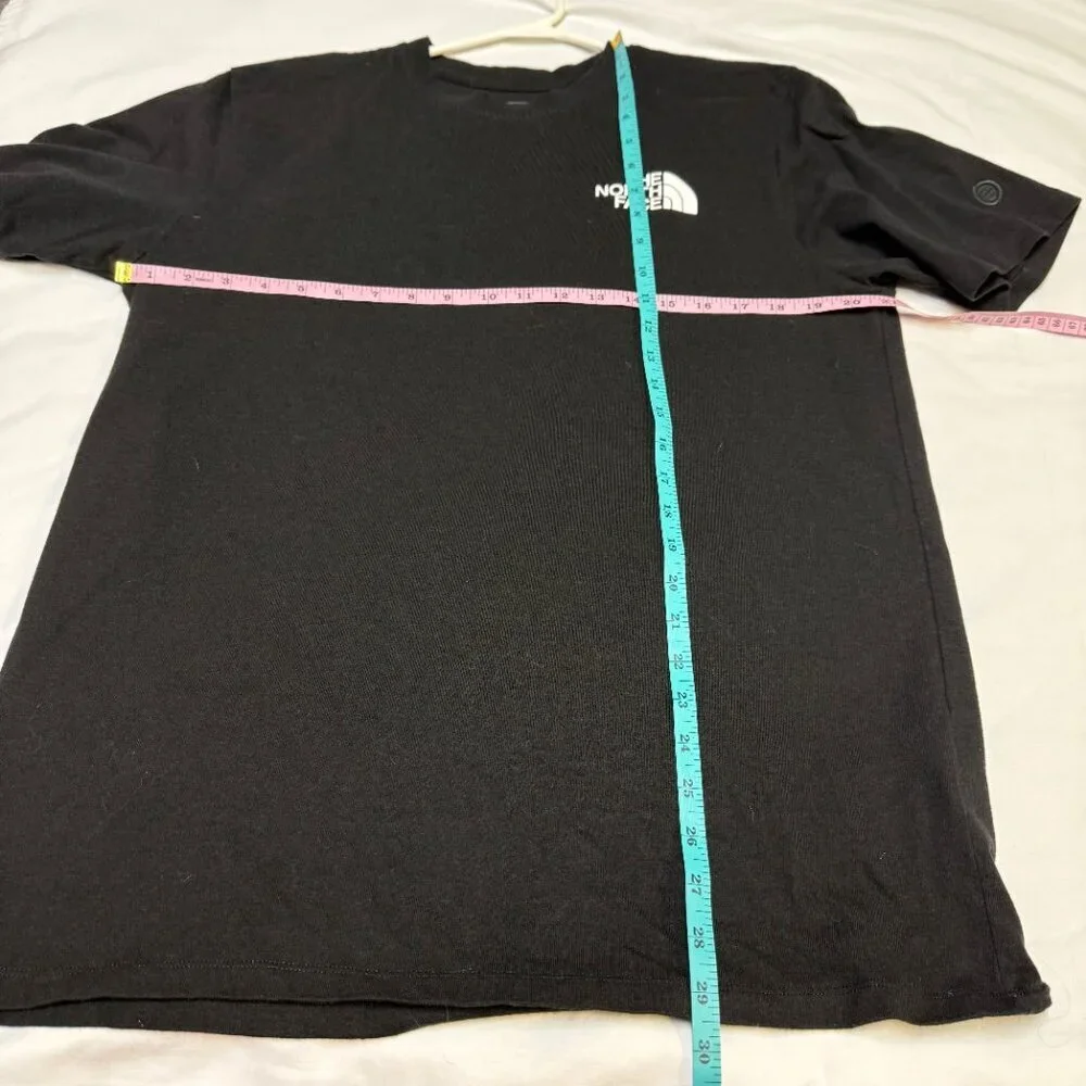 The North Face‎ Men’s Earth Graphic Tee Large Black EUC